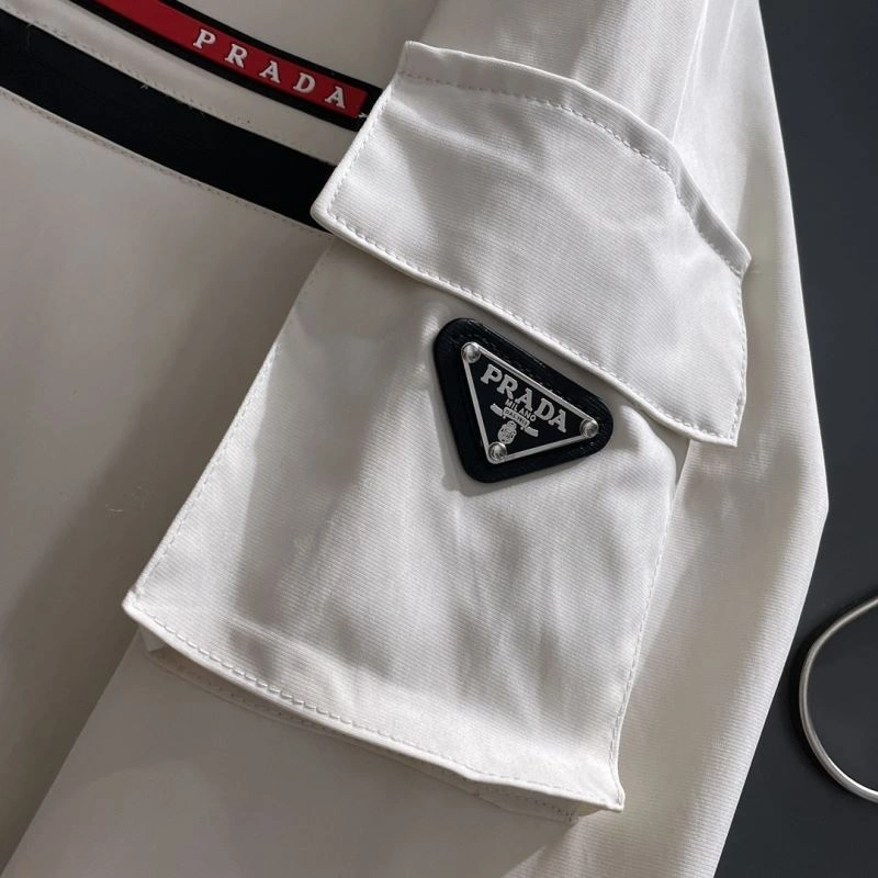 Resilient Prada Outwear 171074