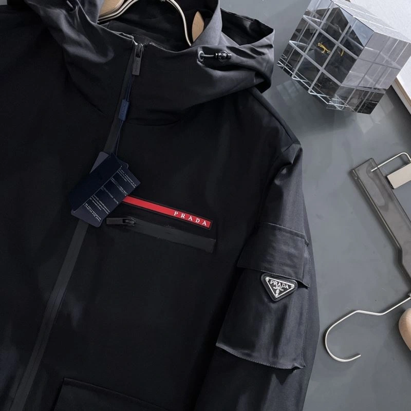 Prada Outwear ComfortFit 170979