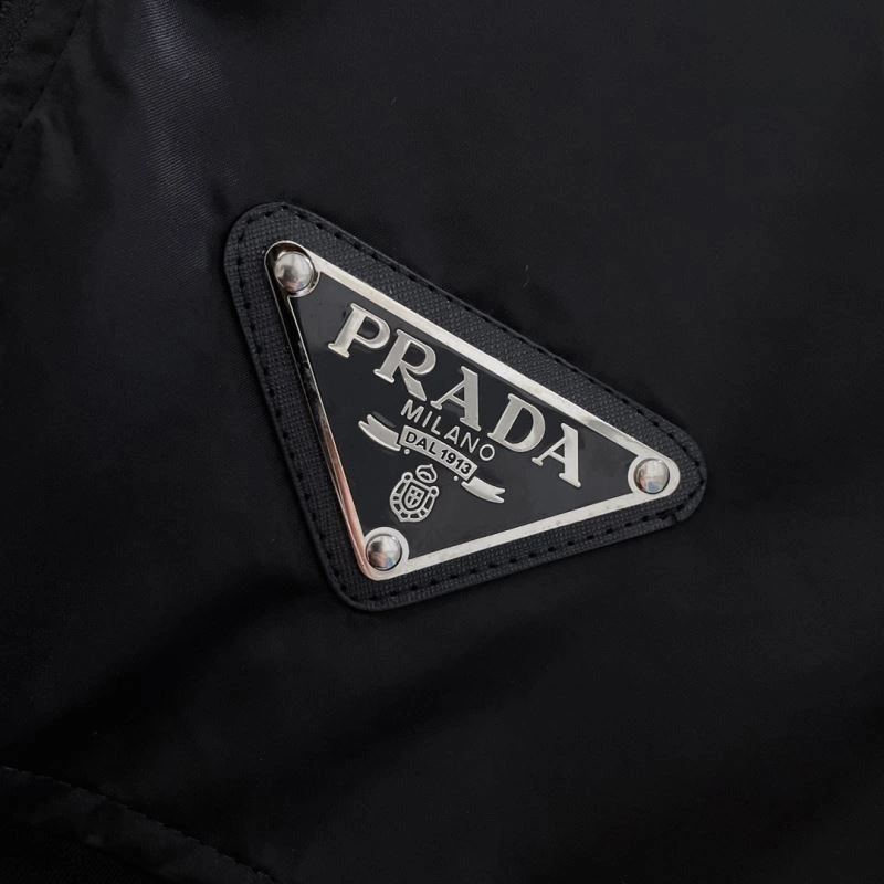 Prada Outwear Breathable 170970