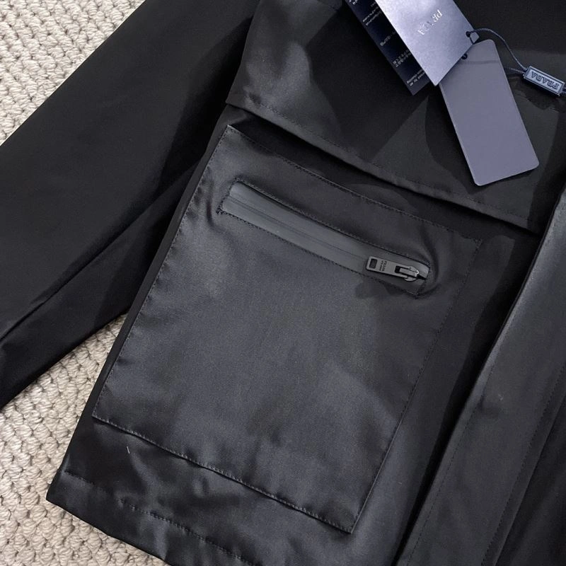 Prada Outwear ComfortFit 171000