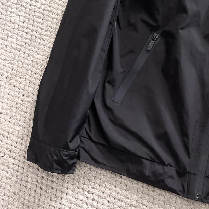 Prada Outwear Timeless 170963