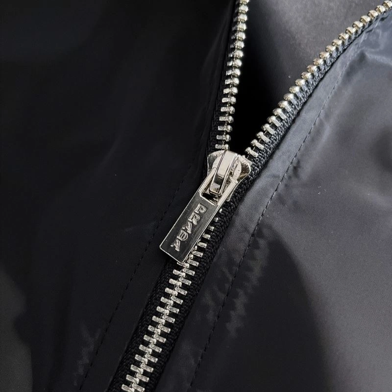 Prada Outwear Compact 170960