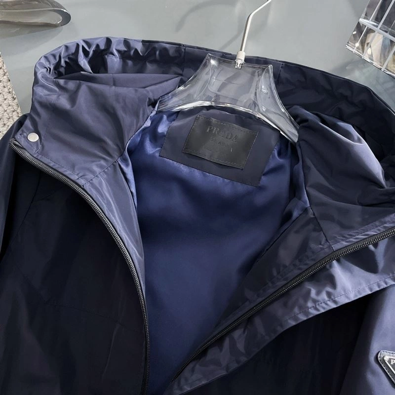 Prada Outwear ComfortFit 170957