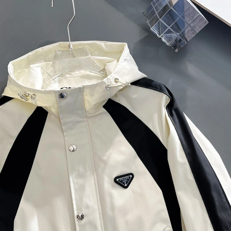 Prada Outwear Sporty 171006