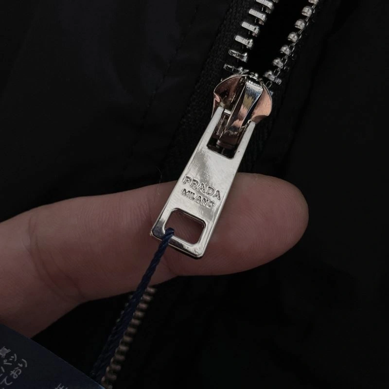 Prada Outwear Elegant 170954