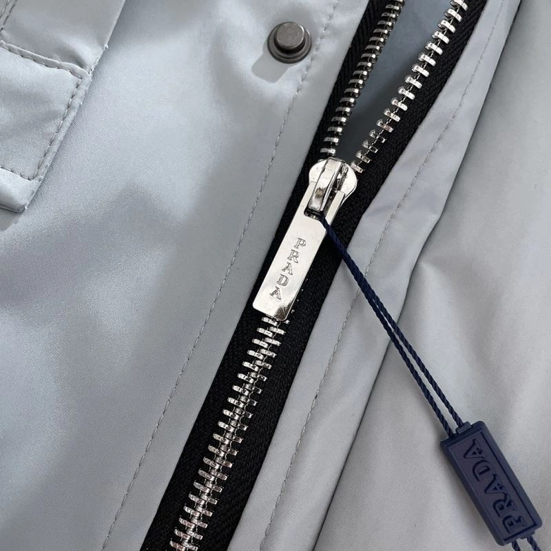 Fashionable Prada Outwear 170940