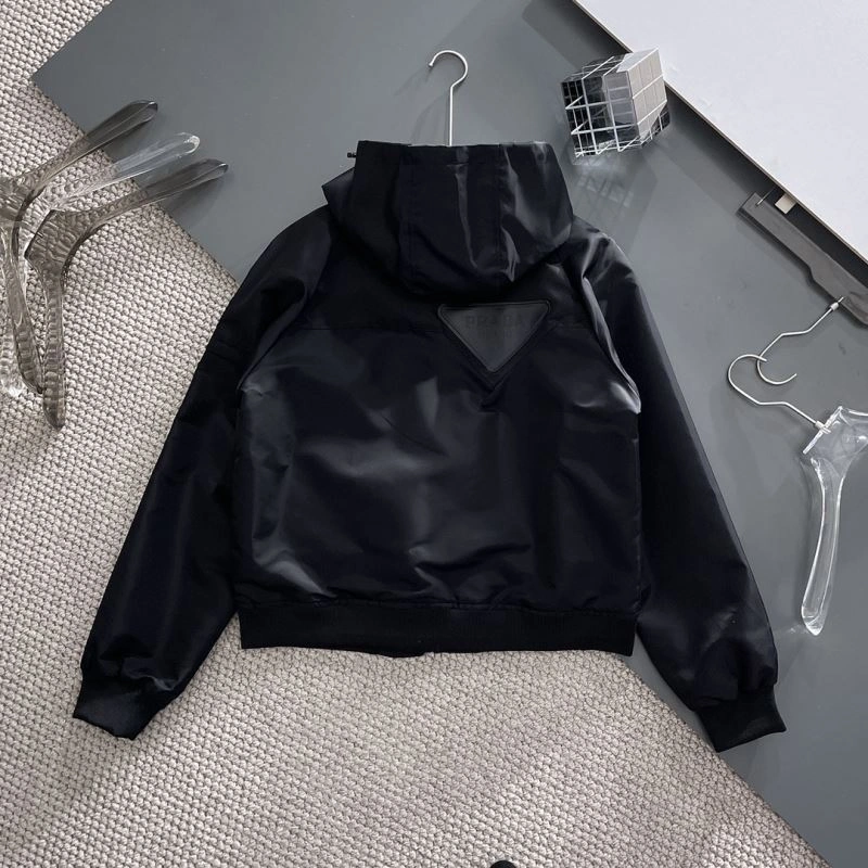 Casual Prada Outwear 171010