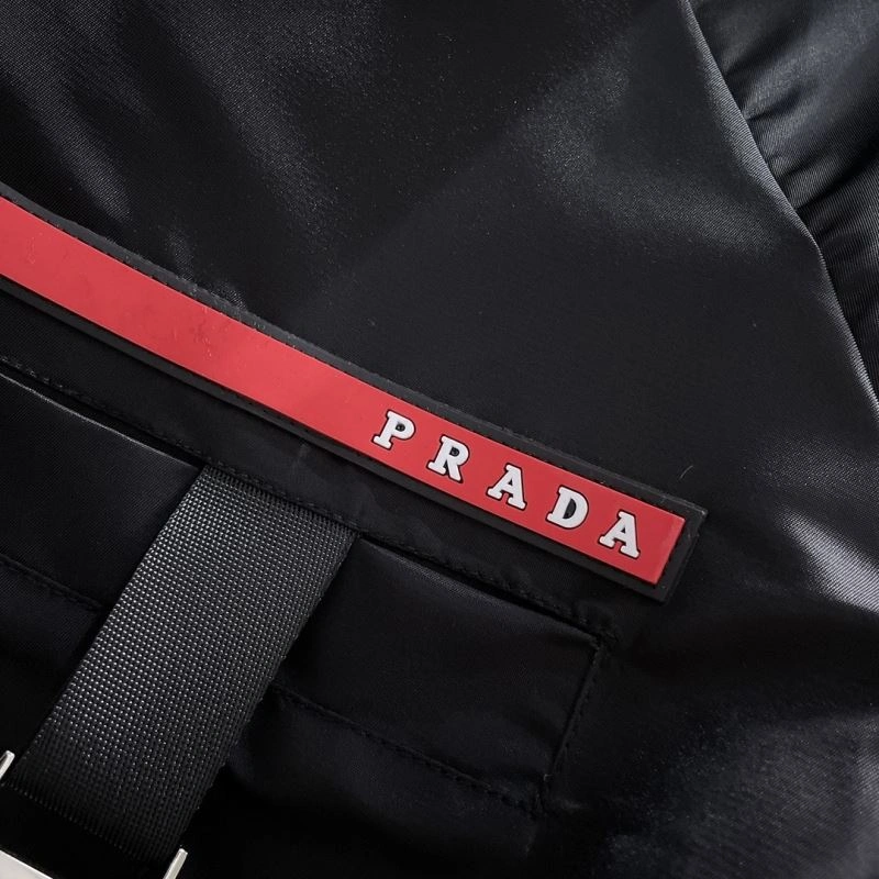 Casual Prada Outwear 171010