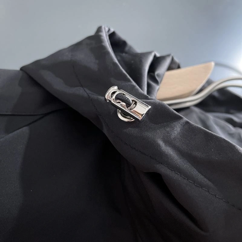 Durable Prada Outwear 170952