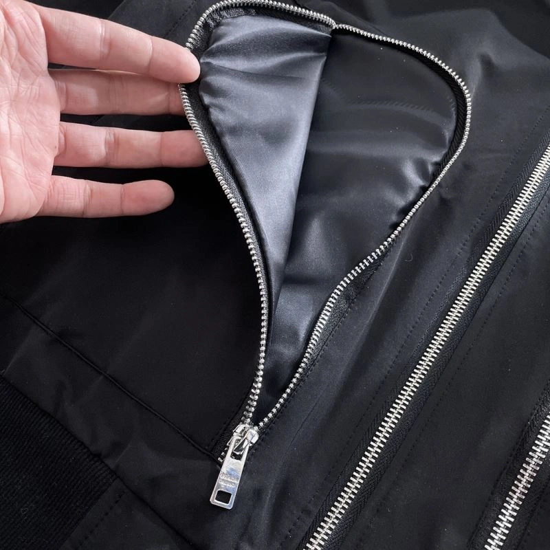 Durable Prada Outwear 170952