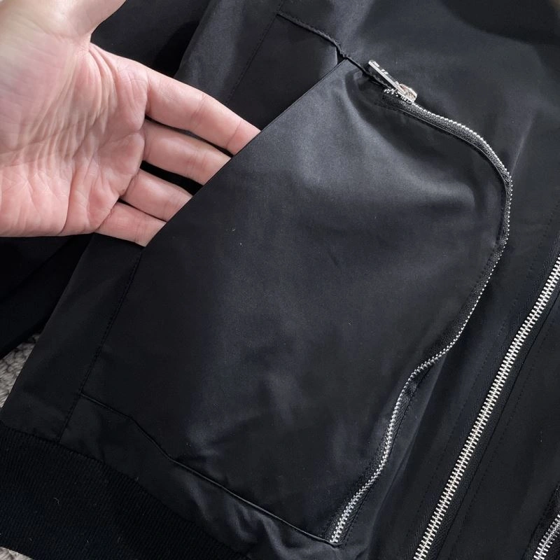 Durable Prada Outwear 170952