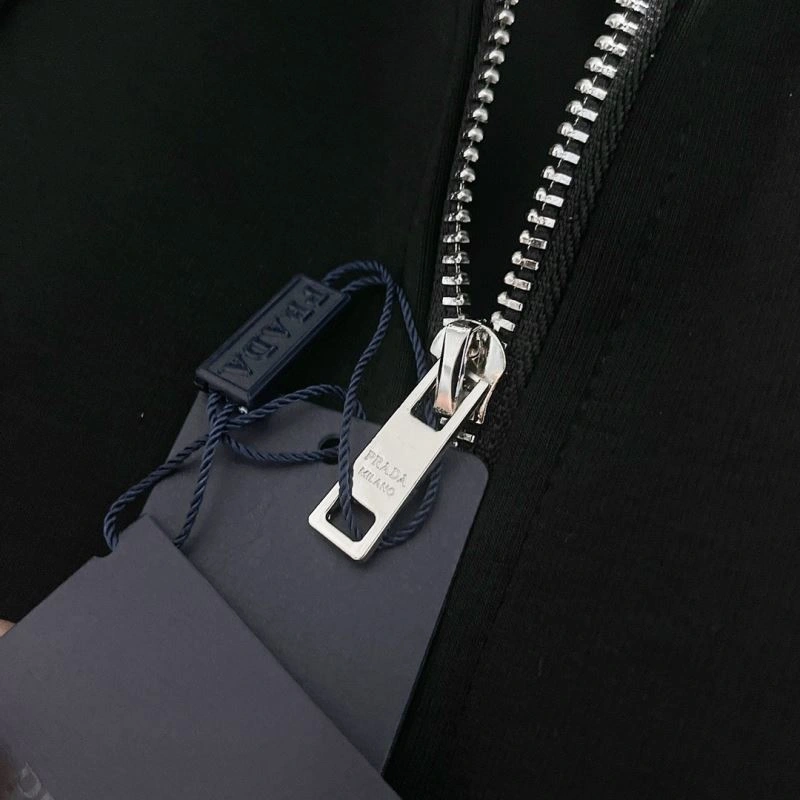 Prada Outwear OdorResistant 170939