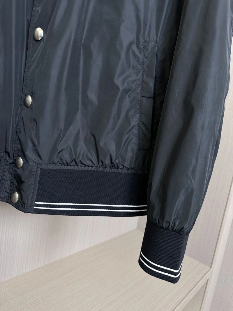 Casual Prada Outwear 170931