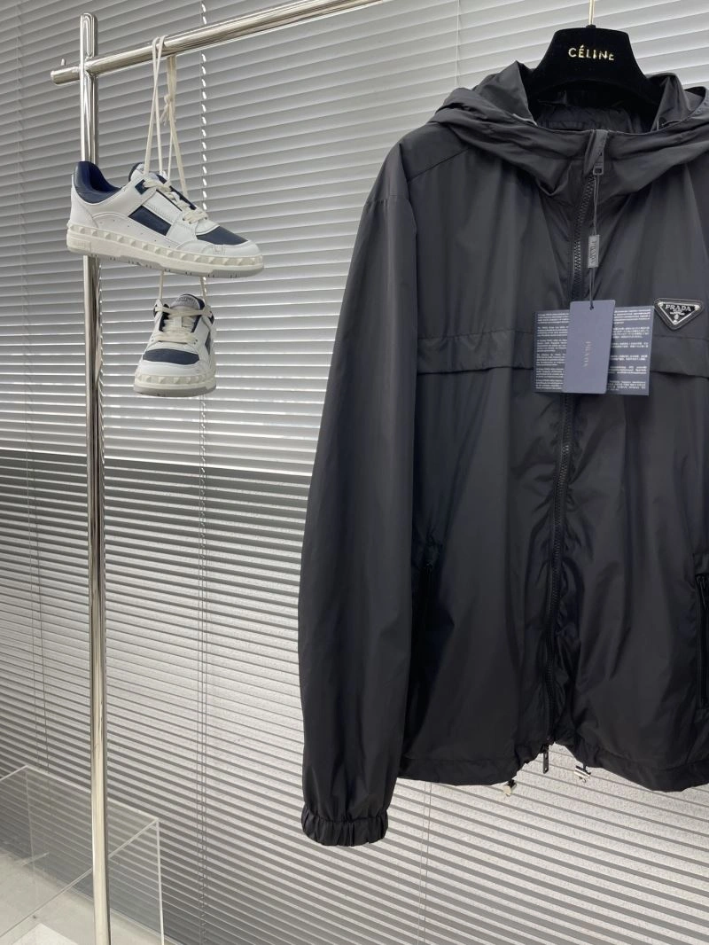 Breathable Prada Outwear 170928