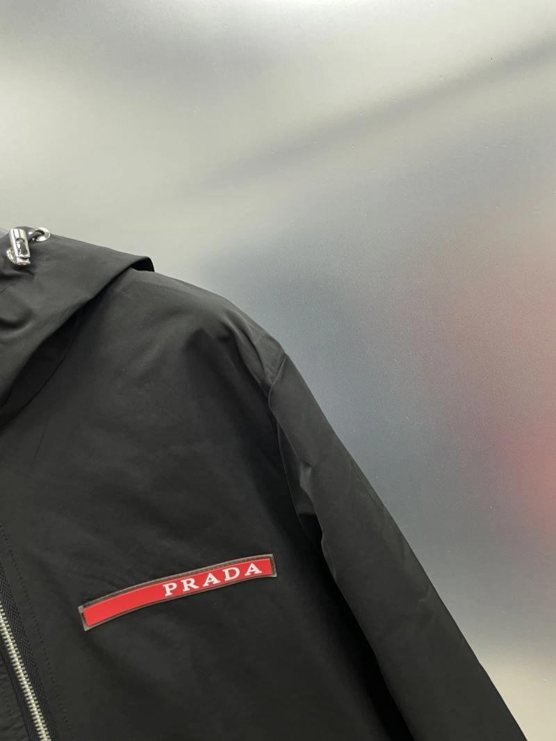 MoistureWicking Prada Outwear 170921