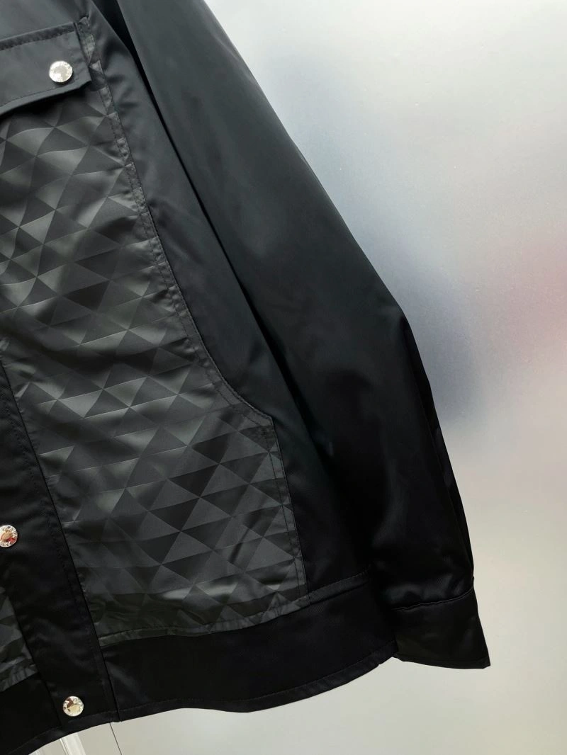 QuickDry Prada Outwear 170903