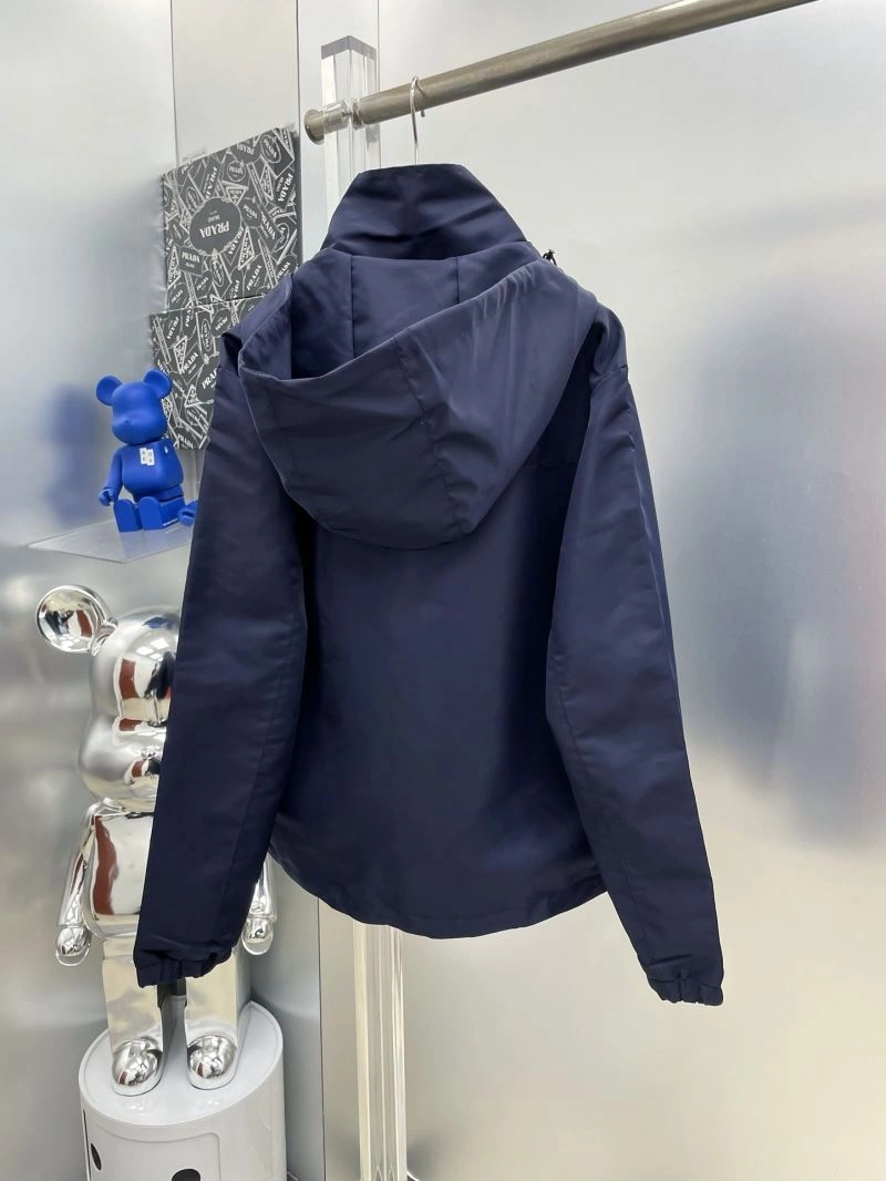Prada Outwear UrbanChic 170900
