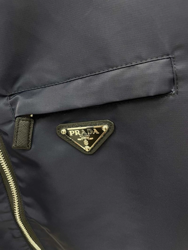 Prada Outwear UrbanChic 170900