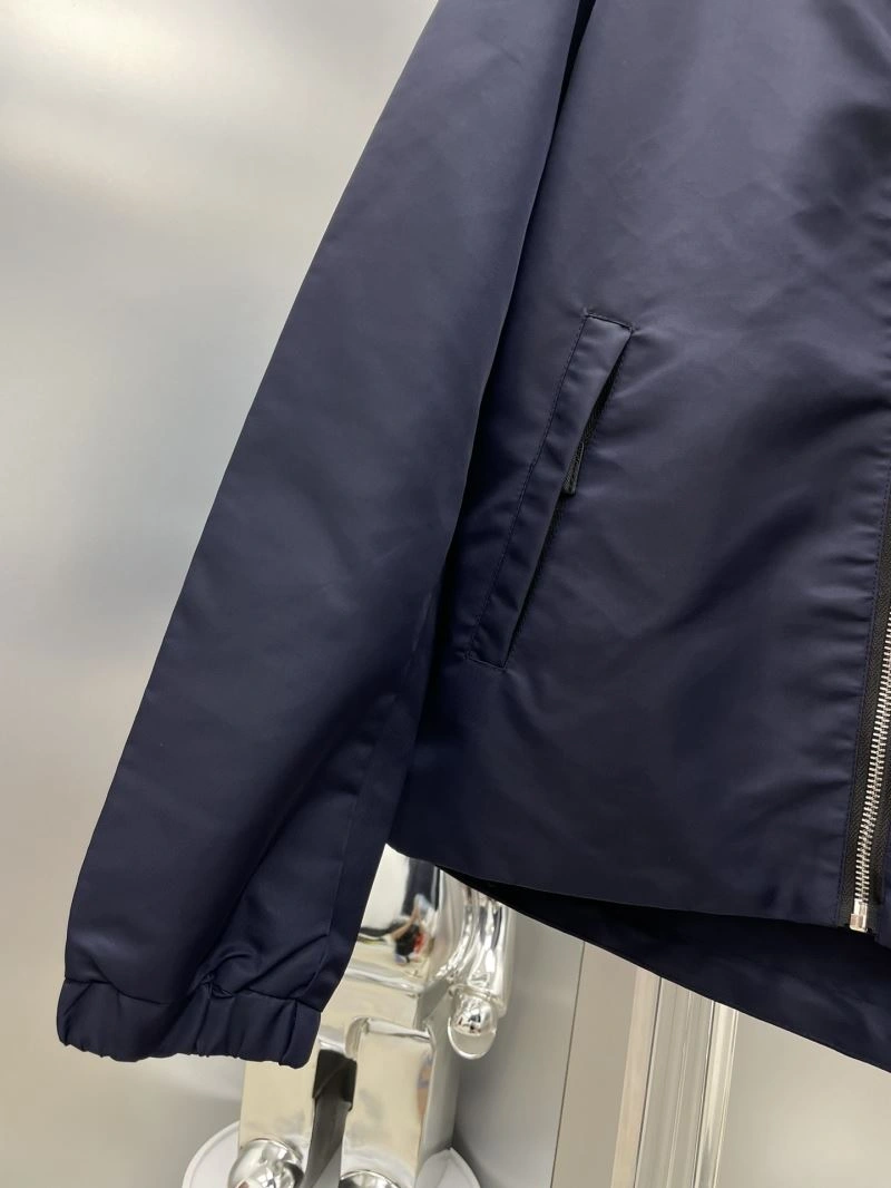 Prada Outwear UrbanChic 170900