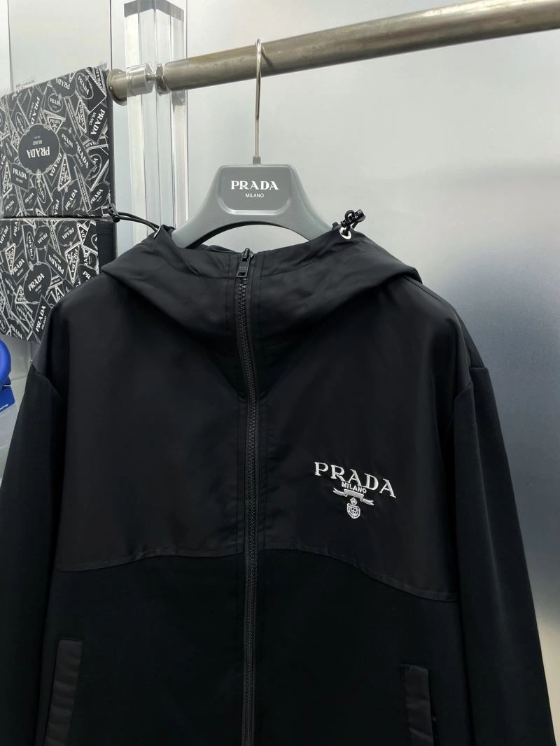 Prada Outwear ComfortFit 170896