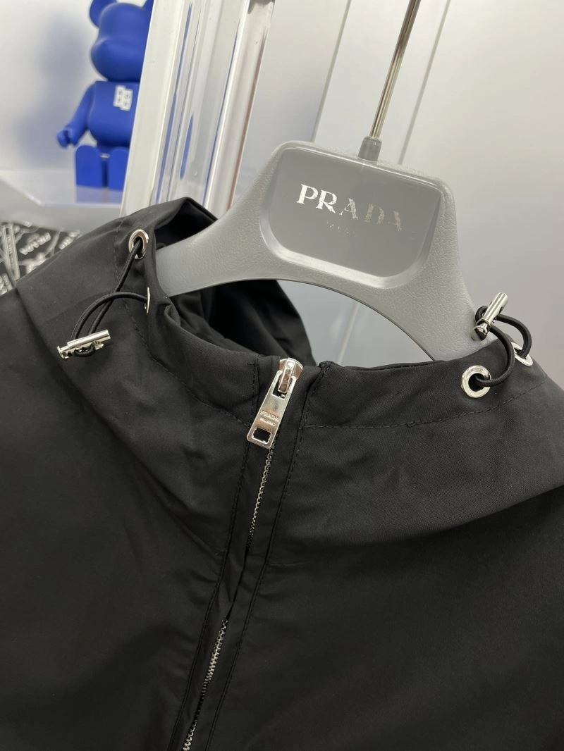 Prada Outwear Classic 170873