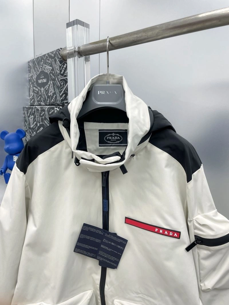 Prada Outwear ZipUp 170876