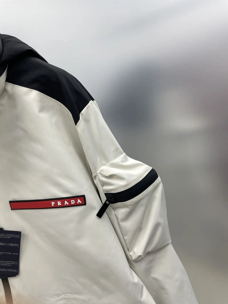 Prada Outwear ZipUp 170876