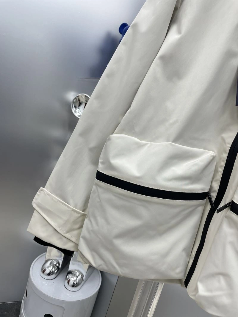 Prada Outwear ZipUp 170876