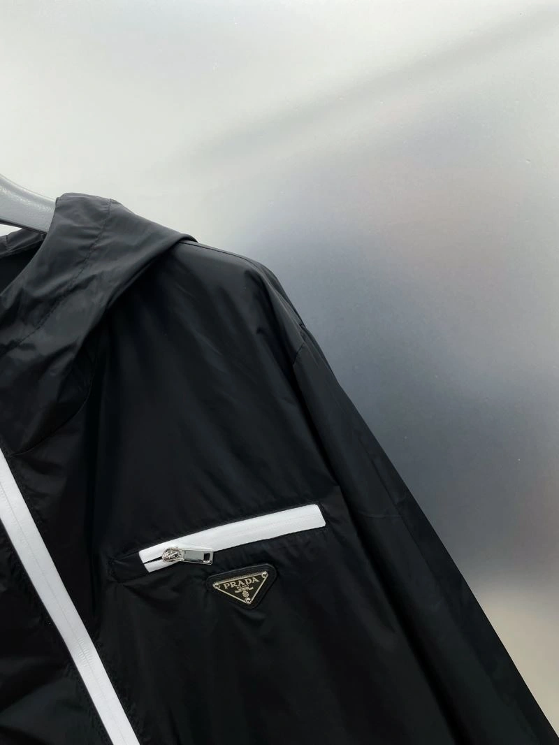 Prada Outwear Practical 170872
