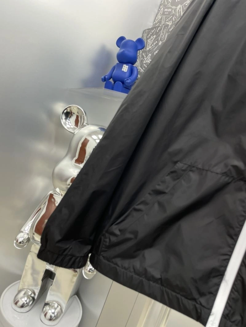 Prada Outwear Practical 170872