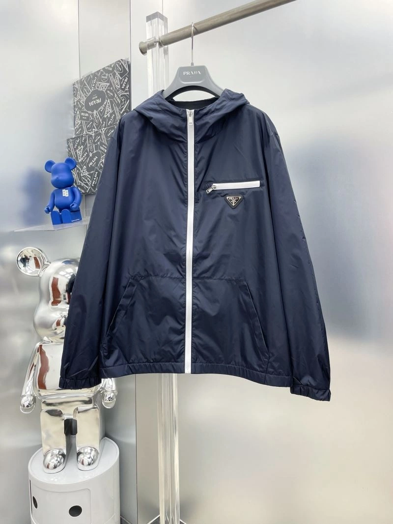 Comfortable Prada Outwear 170950