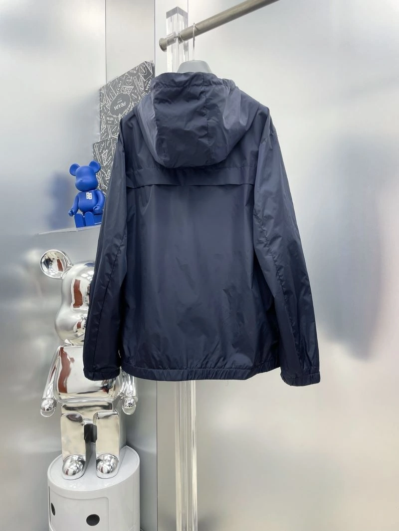 Comfortable Prada Outwear 170950