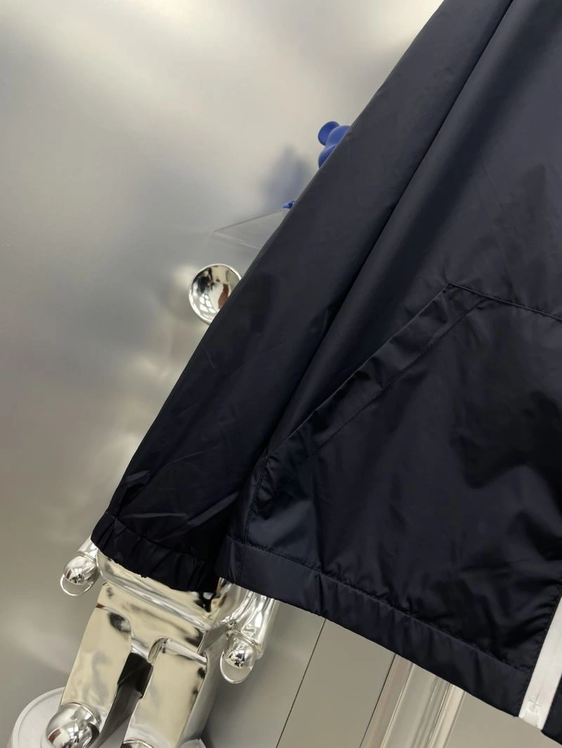 Comfortable Prada Outwear 170950