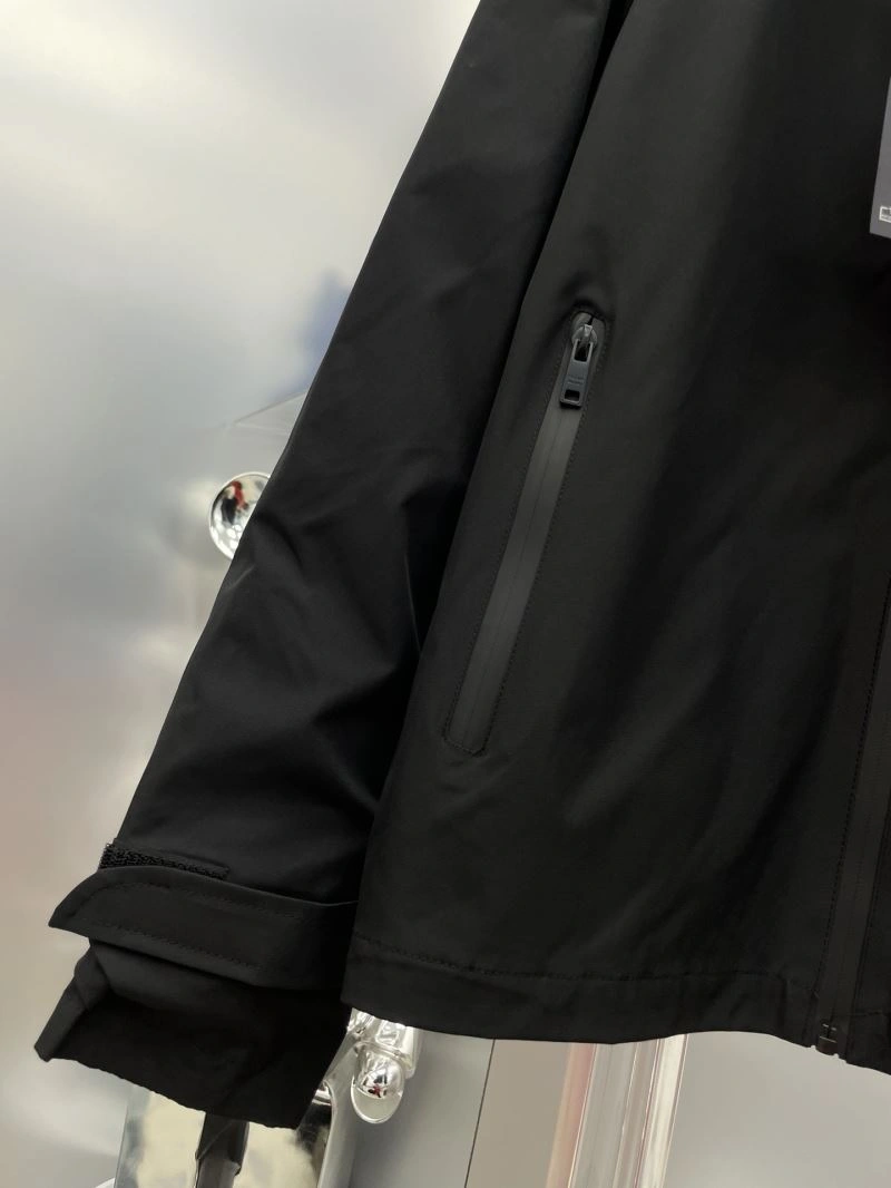 Prada Outwear FastDry 170945