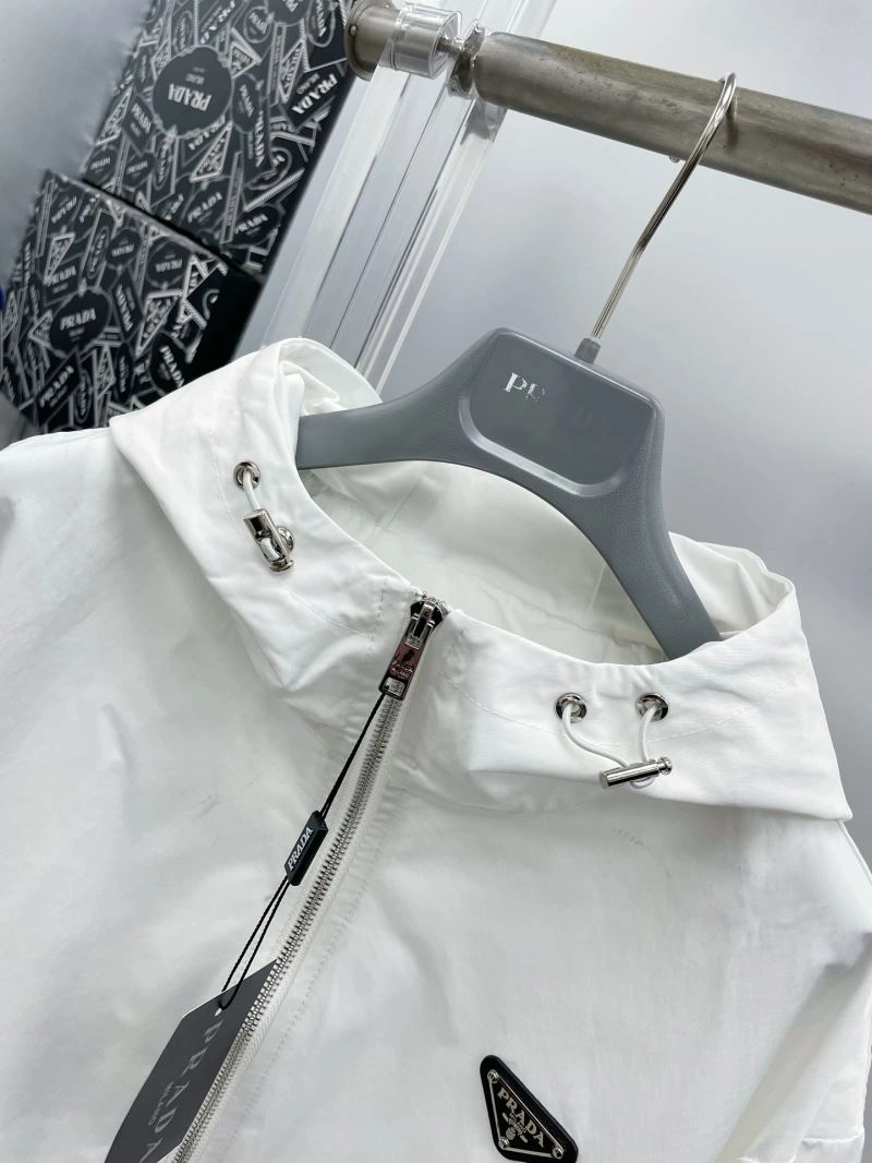 Versatile Prada Outwear 170864
