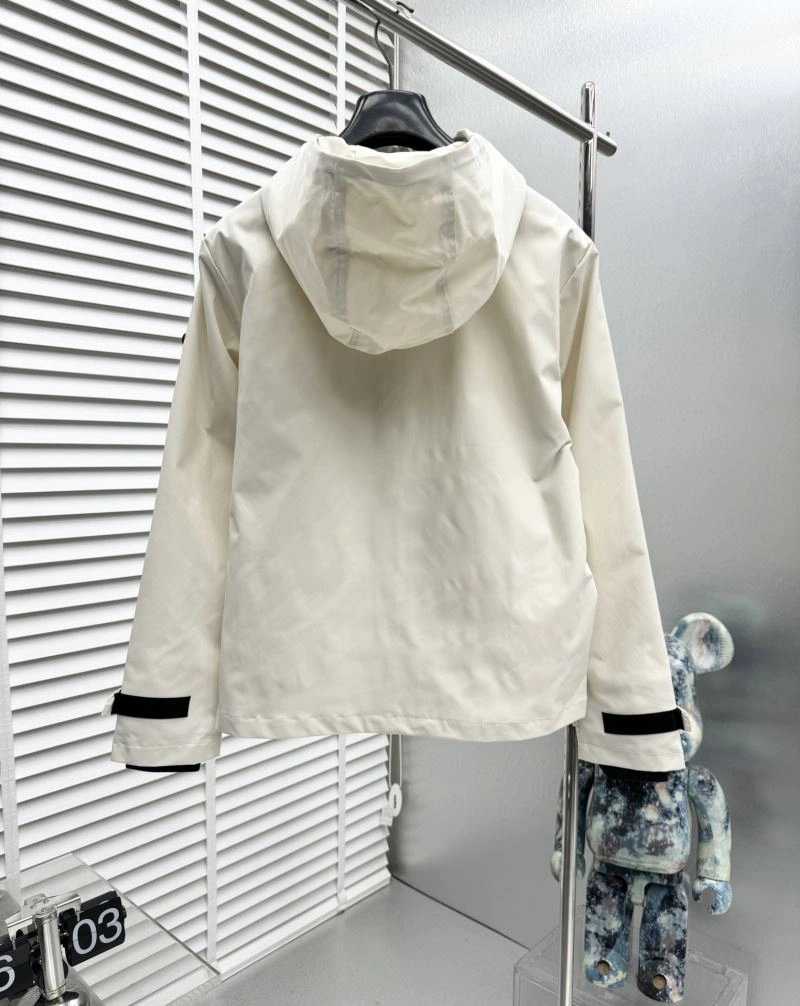 Original Prada Outwear 170852