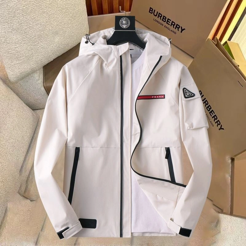 Effortless Prada Outwear 170841