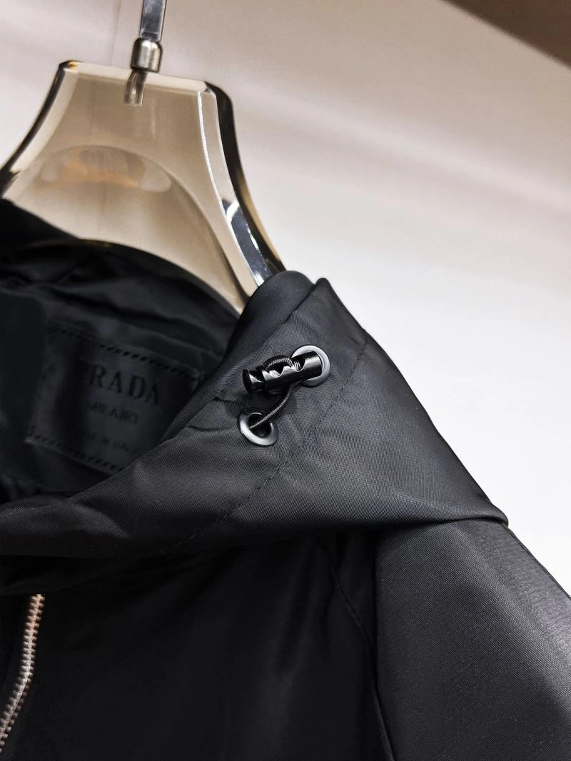 Flexible Prada Outwear 170372