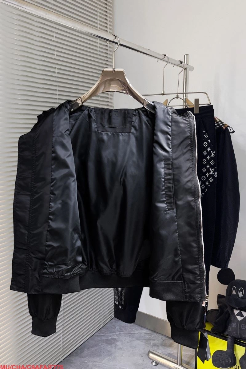 Flexible Prada Outwear 170372