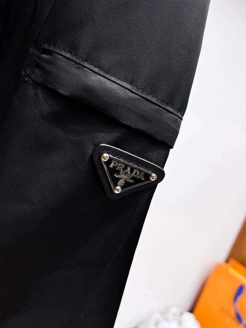 Flexible Prada Outwear 170372