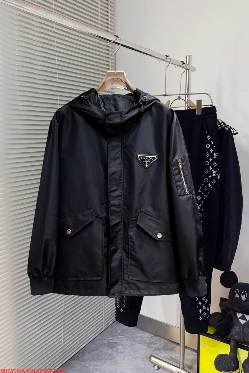 Prada Outwear GoodFit 170366