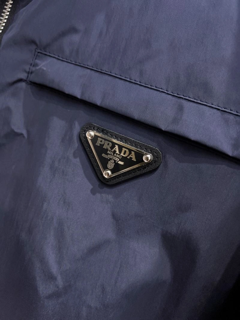 Prada Outwear Premium 170365