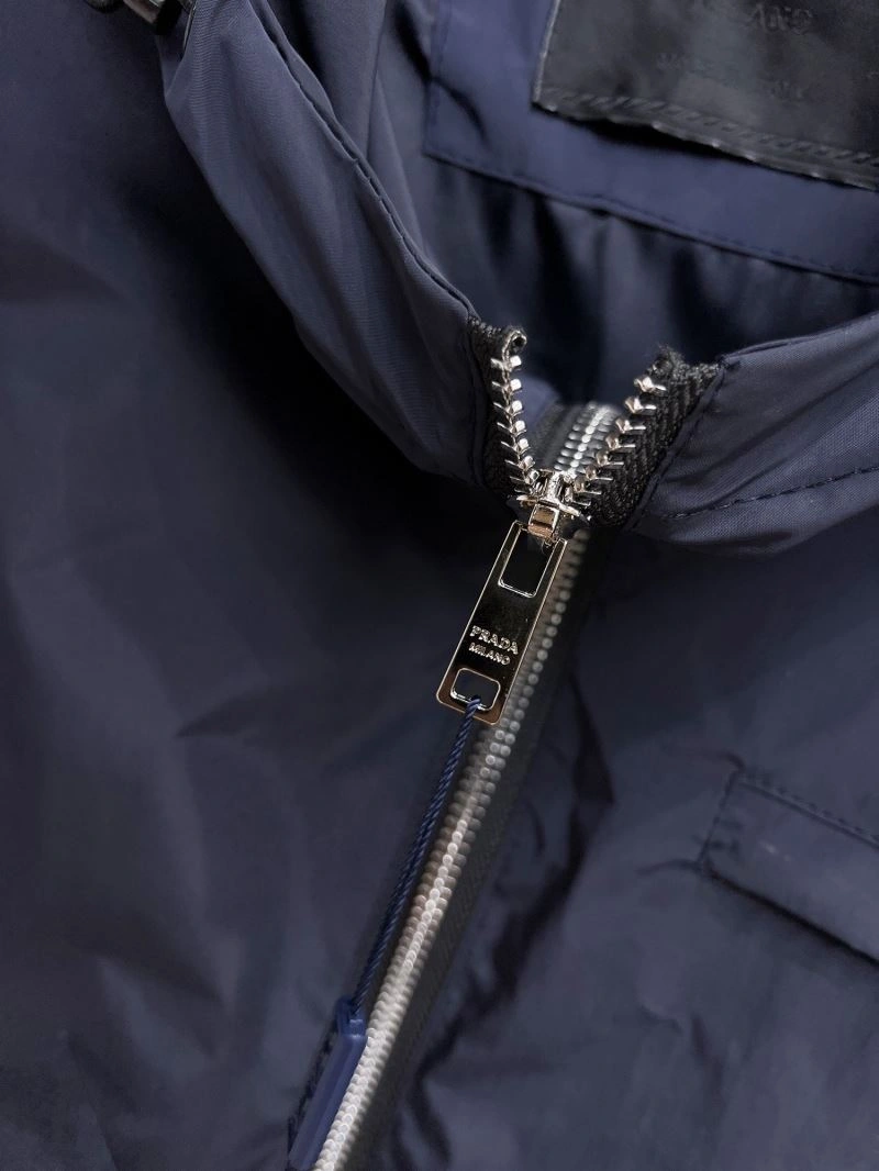 Prada Outwear Premium 170365