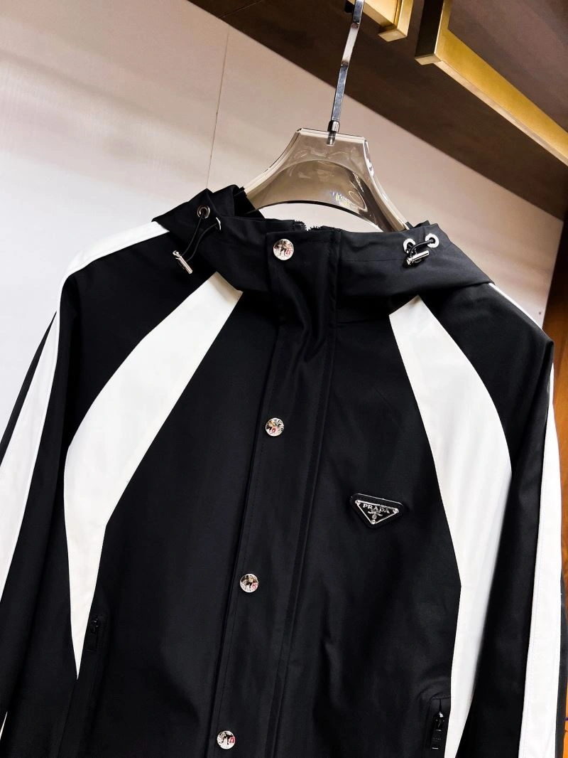 Versatile Prada Outwear 170360