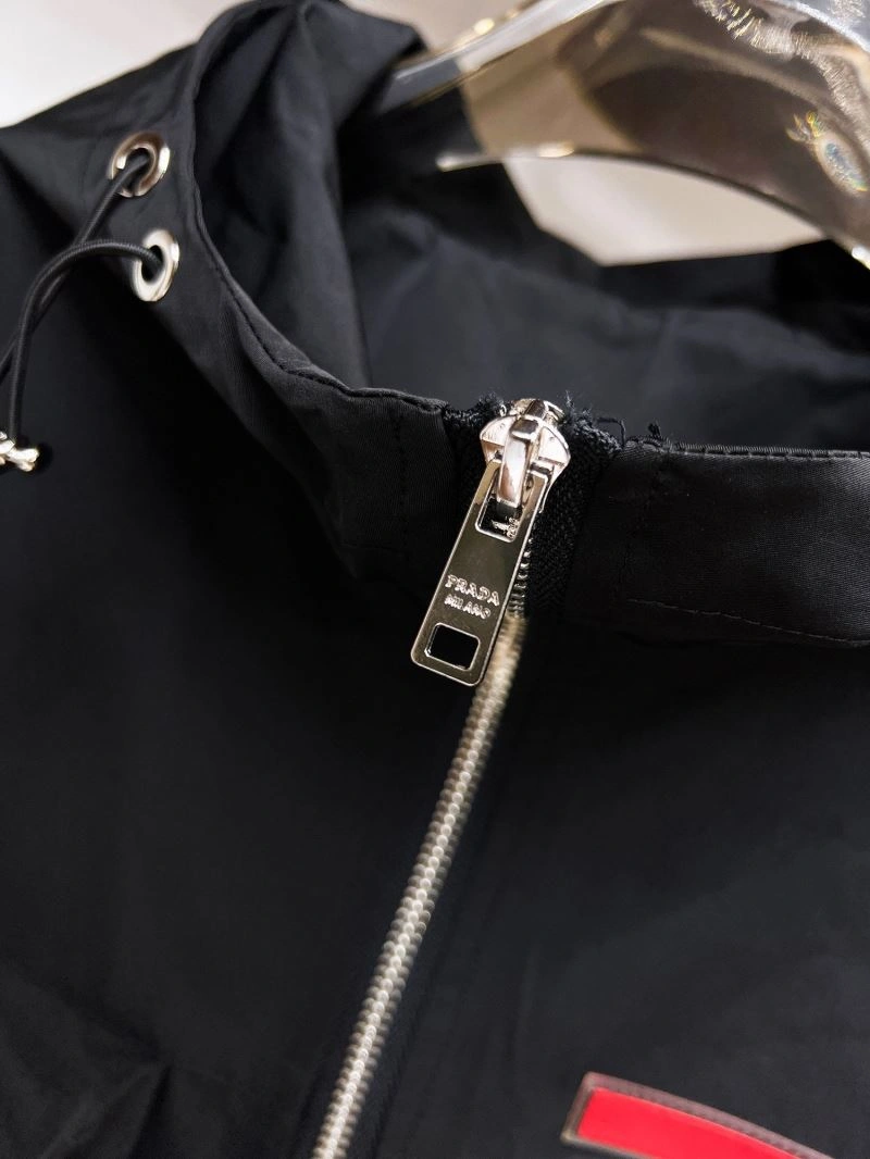 Prada Outwear GoodFit 170359