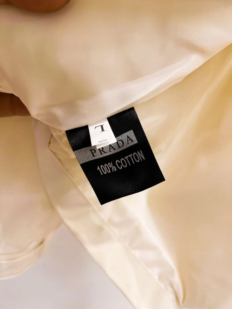 Fashionable Prada Outwear 170348
