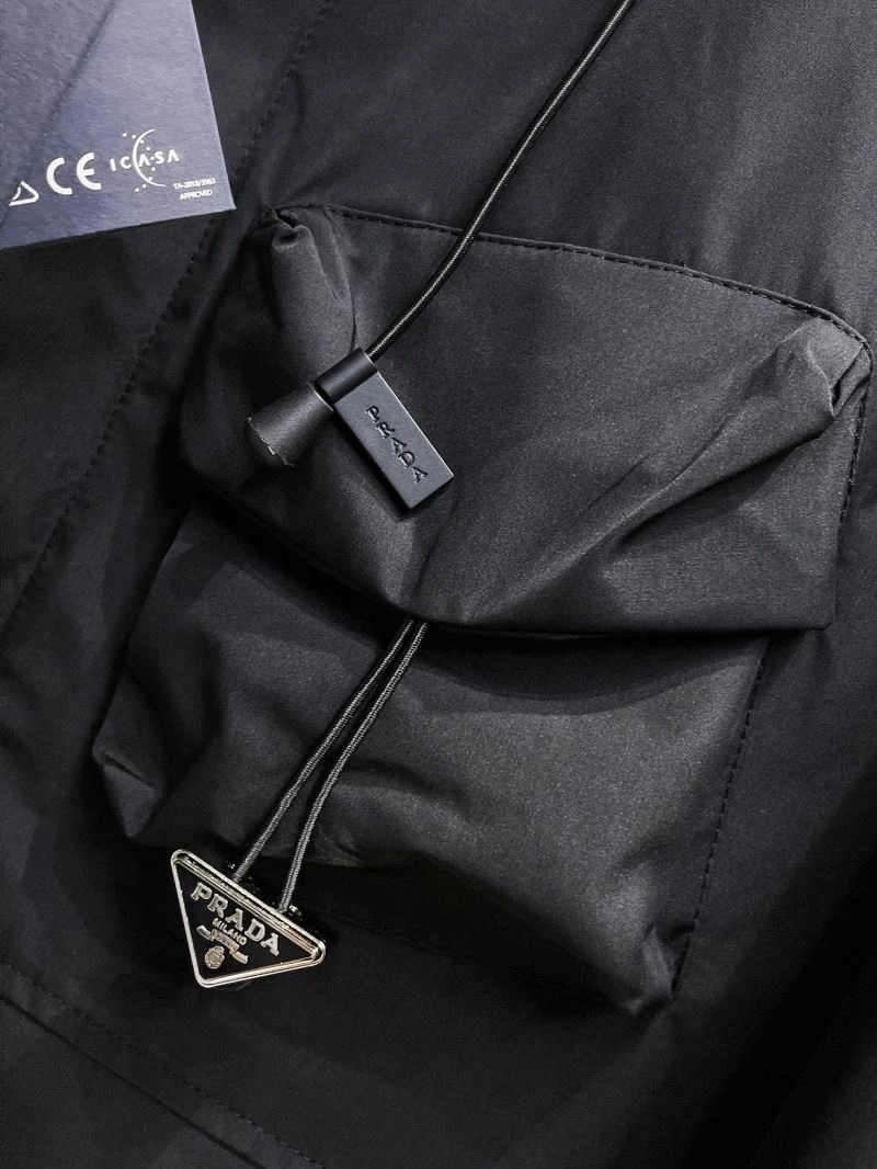 Prada Outwear Unique 170357
