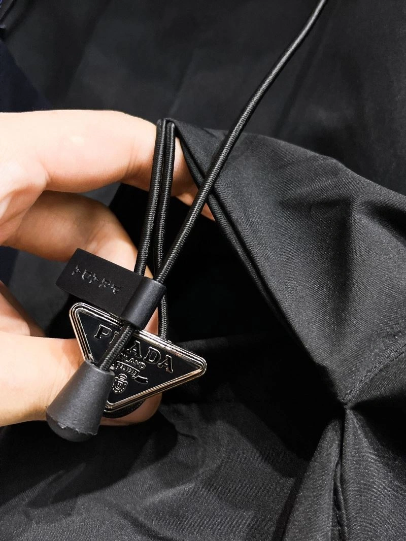 Prada Outwear Unique 170357