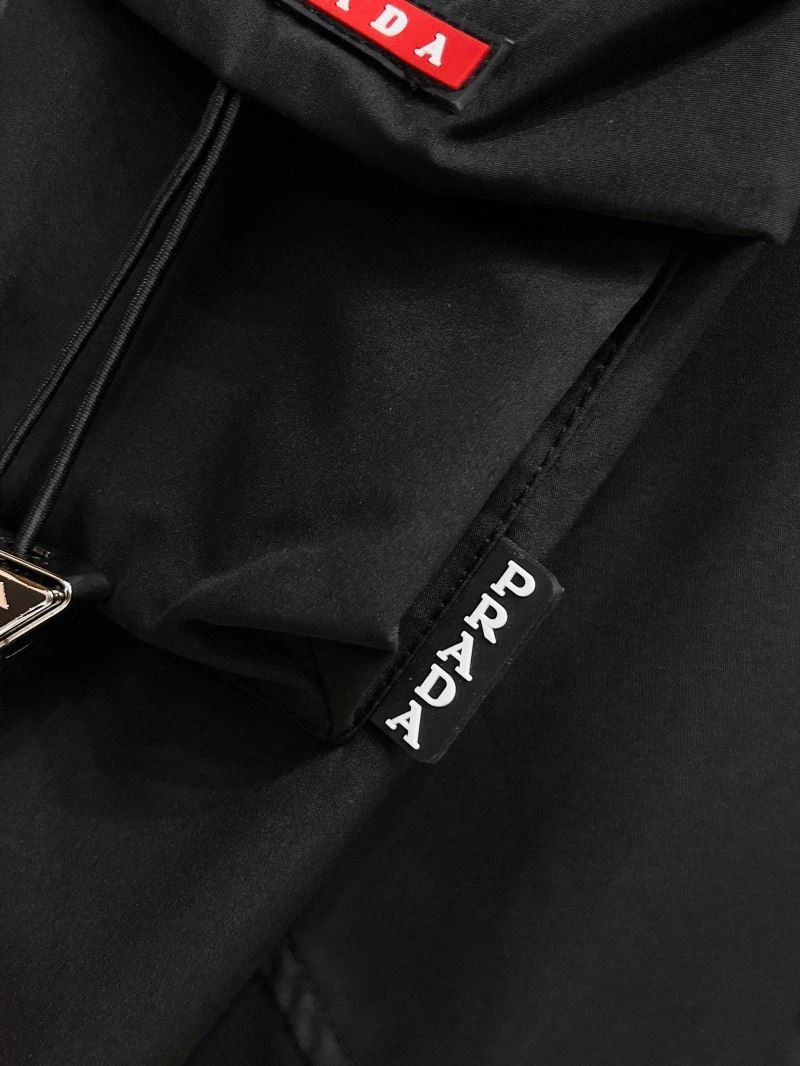 Prada Outwear Unique 170357