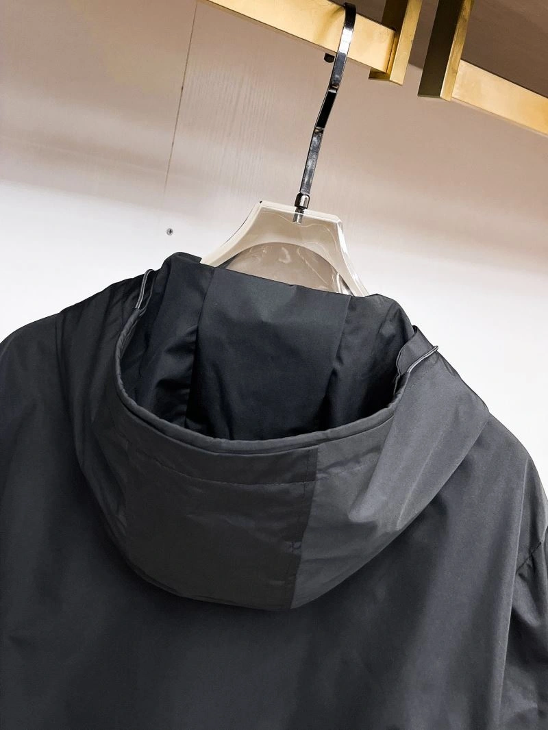 Prada Outwear Unique 170357